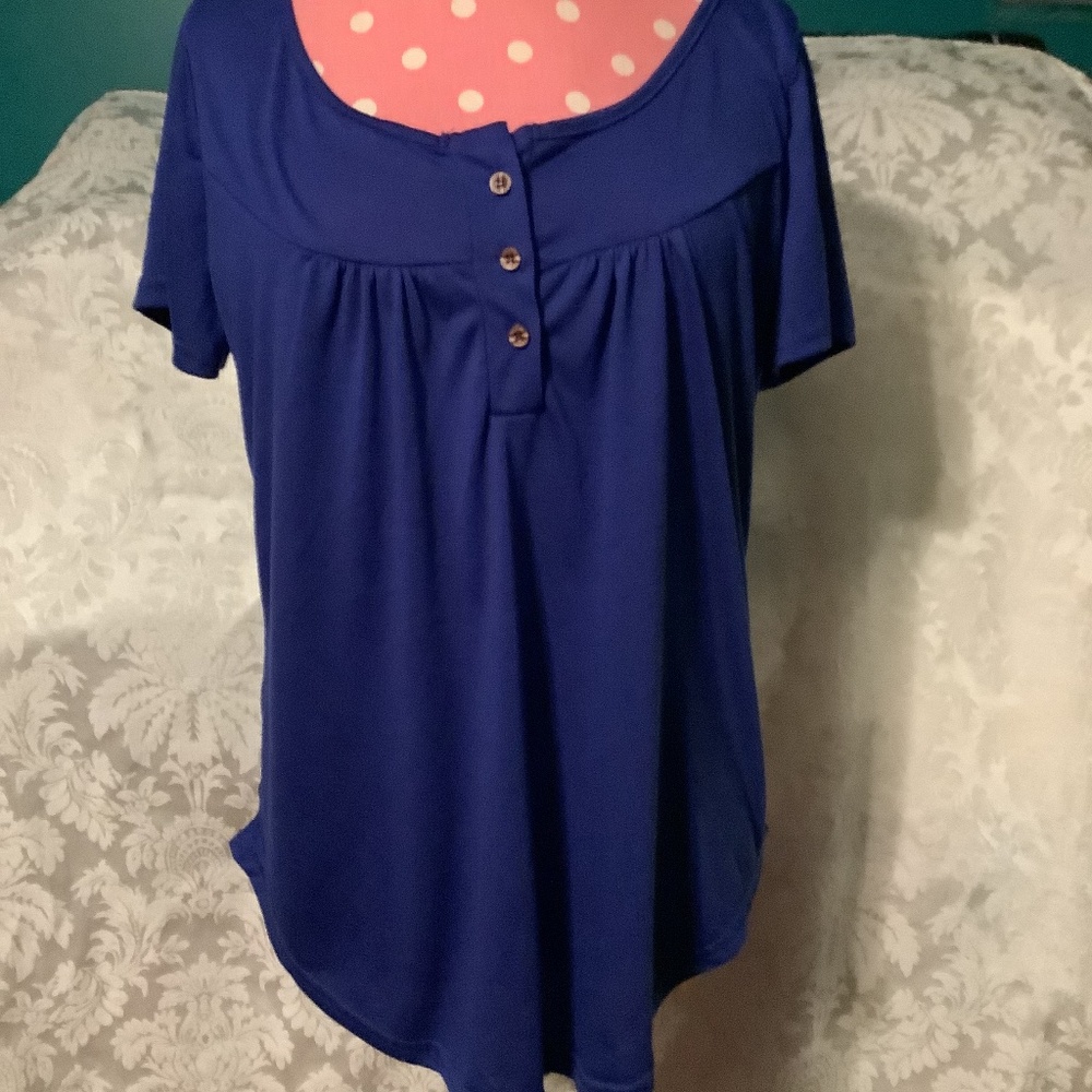 Women’s Blue Loose Pleated Blouse size 2XL